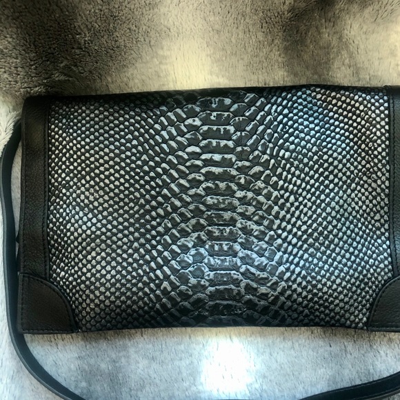 Foley and Corrina Bag CROSSBODY - Picture 3 of 5